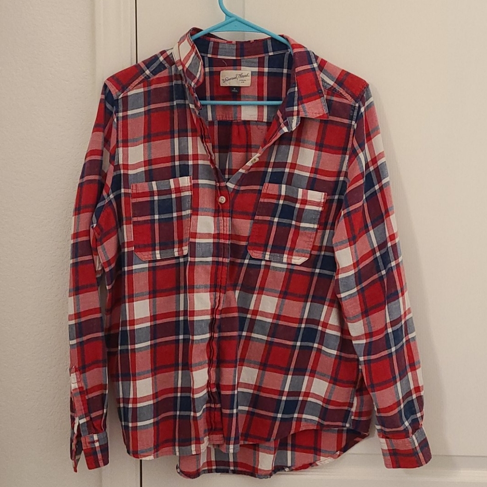 Button down long sleeve plaid shirt